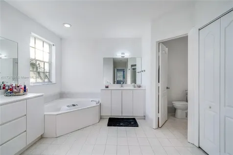 15422 SW 41st Terrace Miami FL 33185