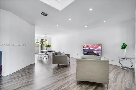 15422 SW 41st Terrace Miami FL 33185