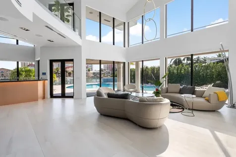 607 Palm Drive Hallandale Beach FL 33009