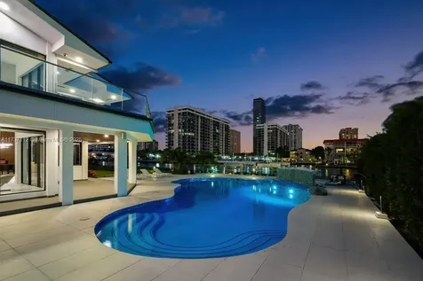 607 Palm Drive Hallandale Beach FL 33009