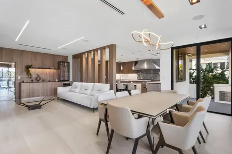 607 Palm Drive Hallandale Beach FL 33009