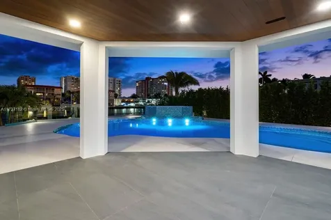 607 Palm Drive Hallandale Beach FL 33009