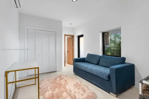 607 Palm Drive Hallandale Beach FL 33009