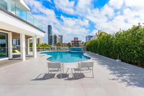 607 Palm Drive Hallandale Beach FL 33009