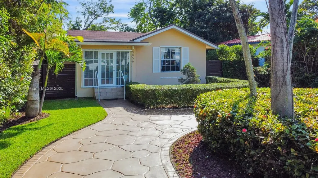 4456 SW 10th Street Miami FL 33134