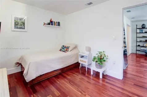 4456 SW 10th Street Miami FL 33134