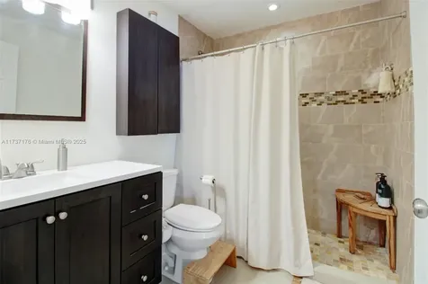 4456 SW 10th Street Miami FL 33134