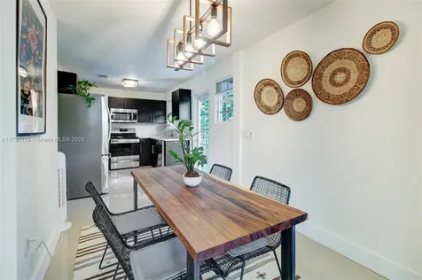 4456 SW 10th Street Miami FL 33134