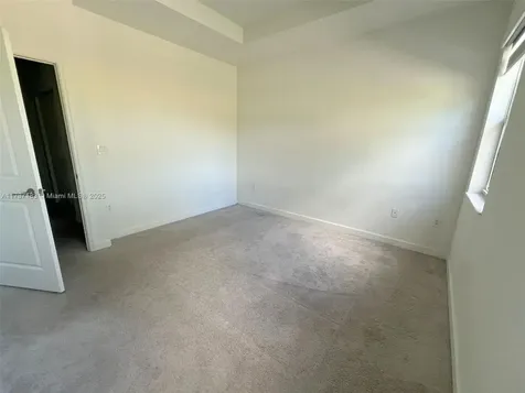 2669 SE 10th Street Homestead FL 33035