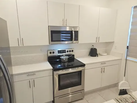 2669 SE 10th Street Homestead FL 33035
