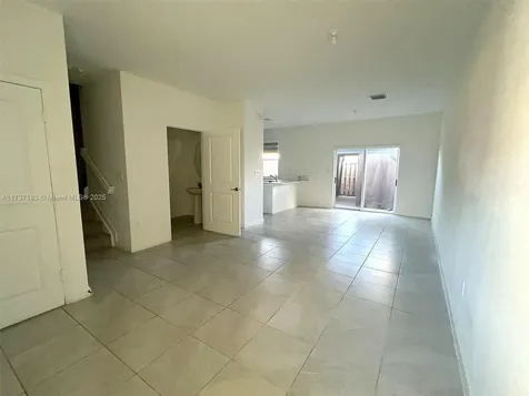 2669 SE 10th Street Homestead FL 33035