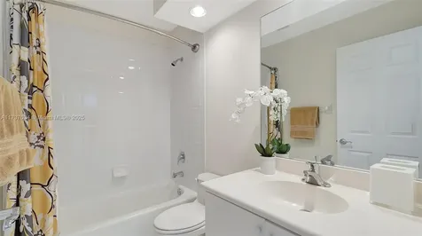 20910 NE 30th Place Aventura FL 33180
