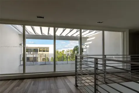 10220 NW 74th Terrace Doral FL 33178