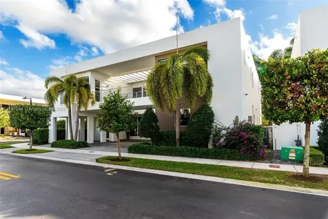 10220 NW 74th Terrace Doral FL 33178