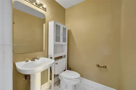 10801 NW 12th Place Plantation FL 33322