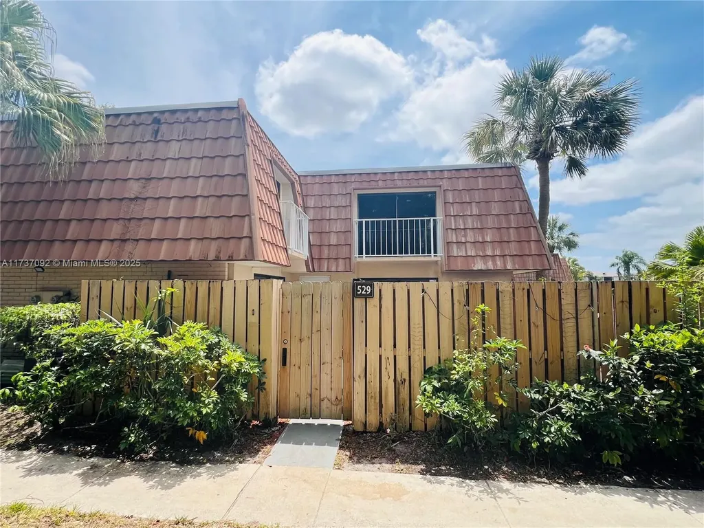 529 Green Springs Place West Palm Beach FL 33409
