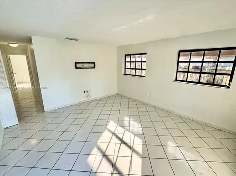 10370 SW 26th Street Miami FL 33165