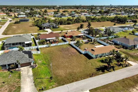 2013 NE 18th Avenue Cape Coral FL 33909