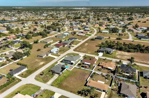 2013 NE 18th Avenue Cape Coral FL 33909