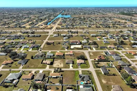 2013 NE 18th Avenue Cape Coral FL 33909