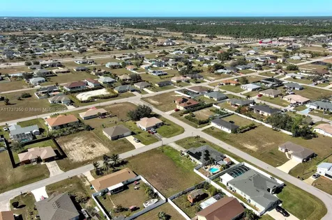 2013 NE 18th Avenue Cape Coral FL 33909