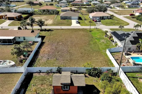 2013 NE 18th Avenue Cape Coral FL 33909
