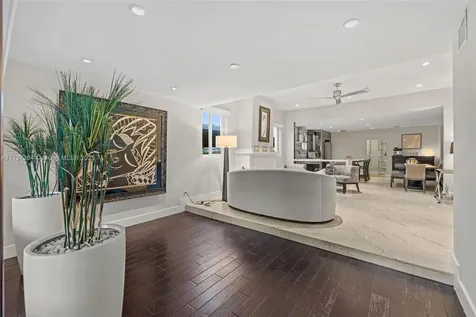 3175 Sheridan Avenue Miami Beach FL 33140