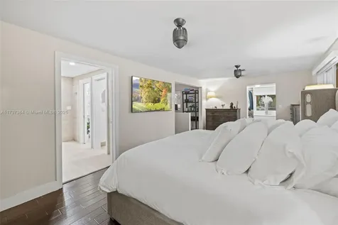 3175 Sheridan Avenue Miami Beach FL 33140