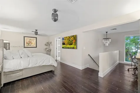3175 Sheridan Avenue Miami Beach FL 33140
