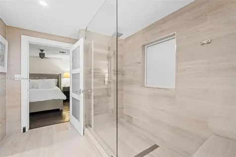 3175 Sheridan Avenue Miami Beach FL 33140