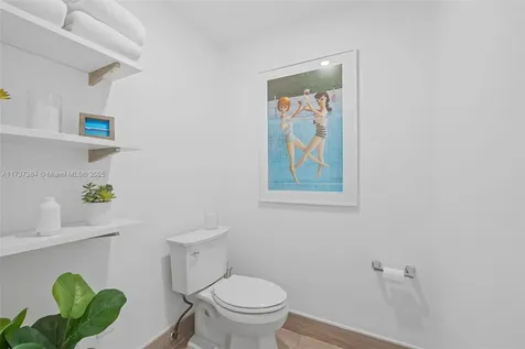 3175 Sheridan Avenue Miami Beach FL 33140