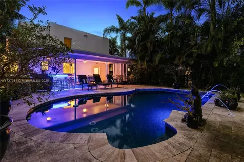 3175 Sheridan Avenue Miami Beach FL 33140
