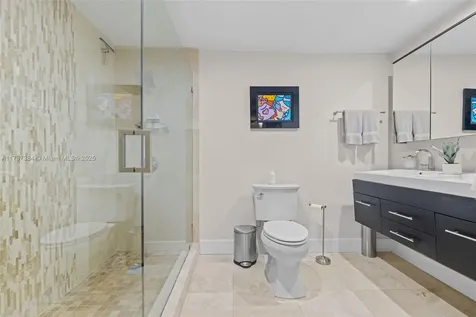 3175 Sheridan Avenue Miami Beach FL 33140