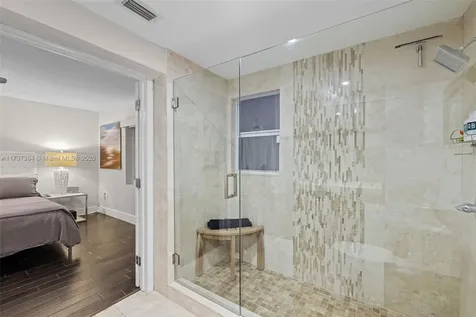 3175 Sheridan Avenue Miami Beach FL 33140