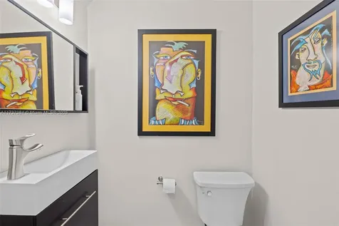 3175 Sheridan Avenue Miami Beach FL 33140