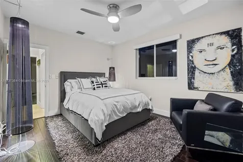 3175 Sheridan Avenue Miami Beach FL 33140