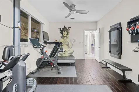 3175 Sheridan Avenue Miami Beach FL 33140