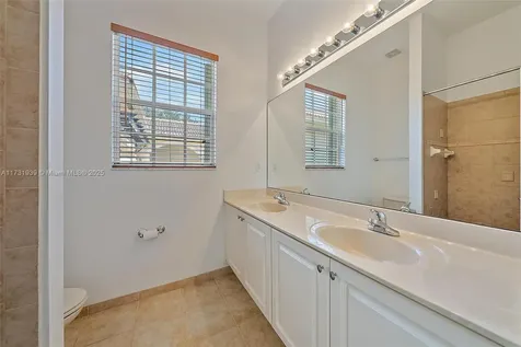 137 Via Santa Cruz Jupiter FL 33458