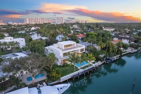 960 Mariner Drive Key Biscayne FL 33149