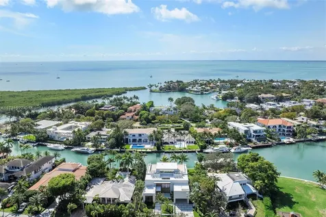 960 Mariner Drive Key Biscayne FL 33149