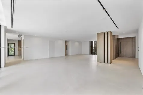 960 Mariner Drive Key Biscayne FL 33149