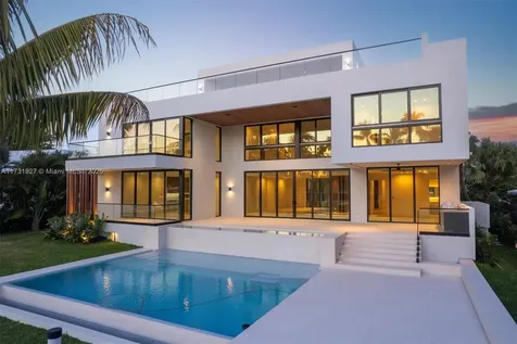 960 Mariner Drive Key Biscayne FL 33149