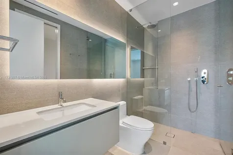 960 Mariner Drive Key Biscayne FL 33149