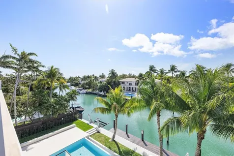960 Mariner Drive Key Biscayne FL 33149