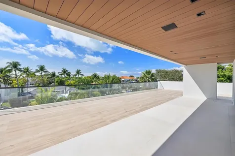 960 Mariner Drive Key Biscayne FL 33149