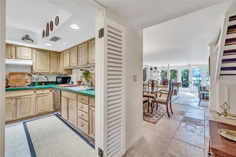 7106 SW 48th Lane Miami FL 33155