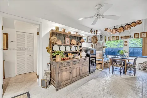 7106 SW 48th Lane Miami FL 33155