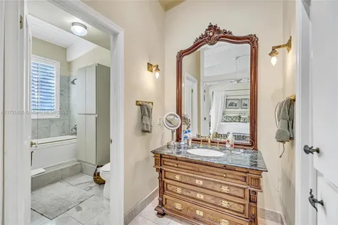 7106 SW 48th Lane Miami FL 33155