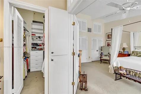 7106 SW 48th Lane Miami FL 33155