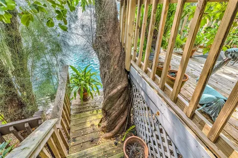 7106 SW 48th Lane Miami FL 33155
